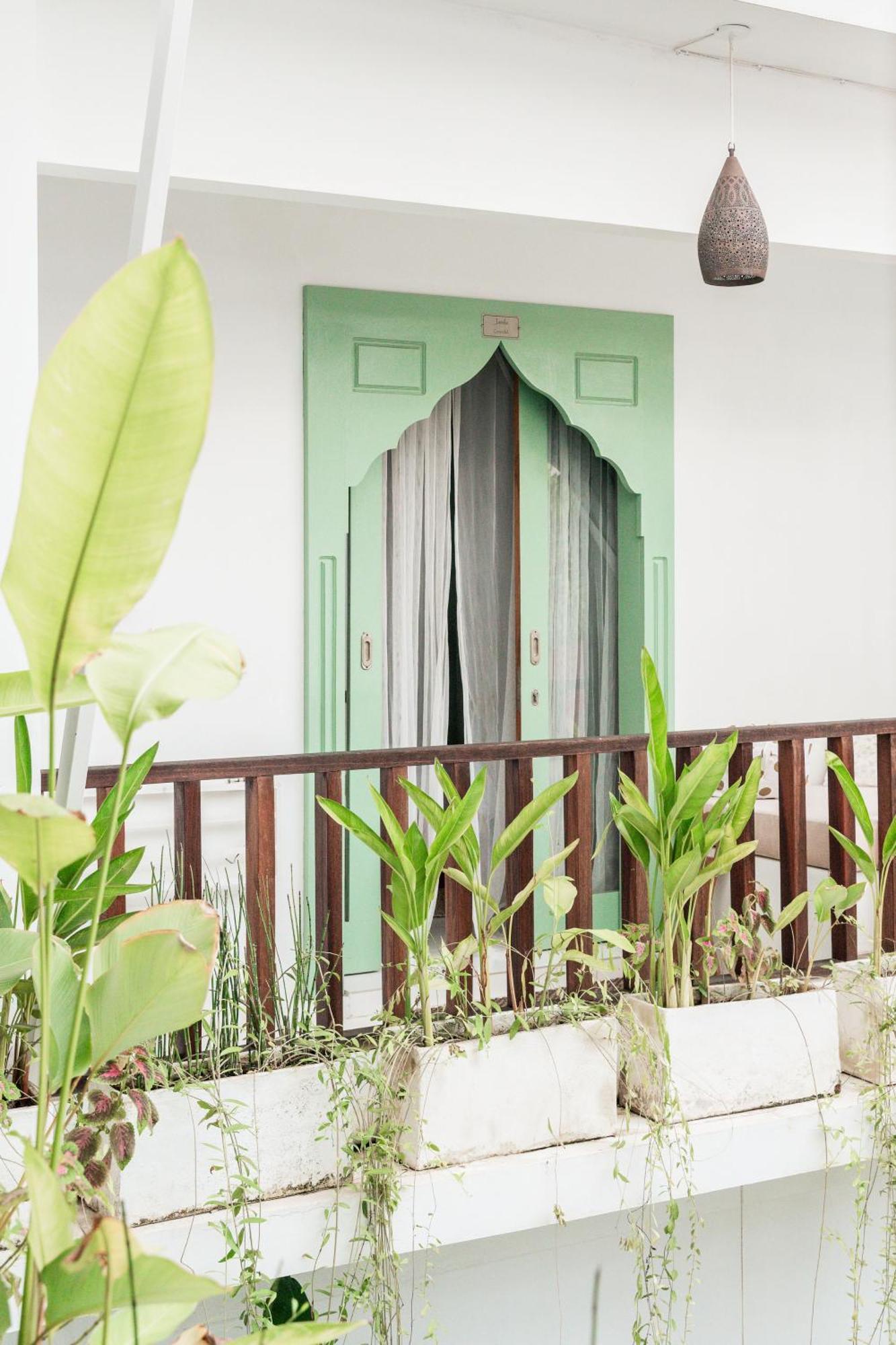 Hôtel Naia Lombok à Kuta  Extérieur photo